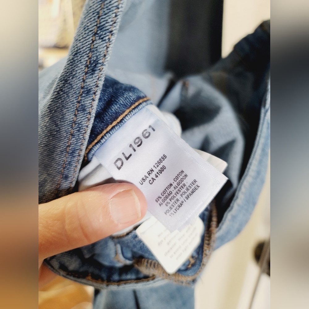 DL1961 Straight Maternity Overalls, Size Medium - Picture 4 of 4